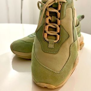 Green Puma Sneakers